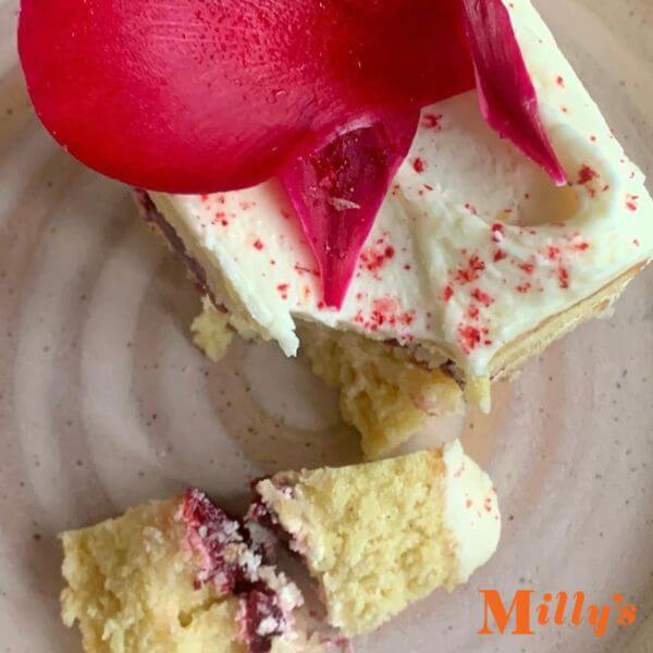 Petra's Vanilla & Sour Cream Cake