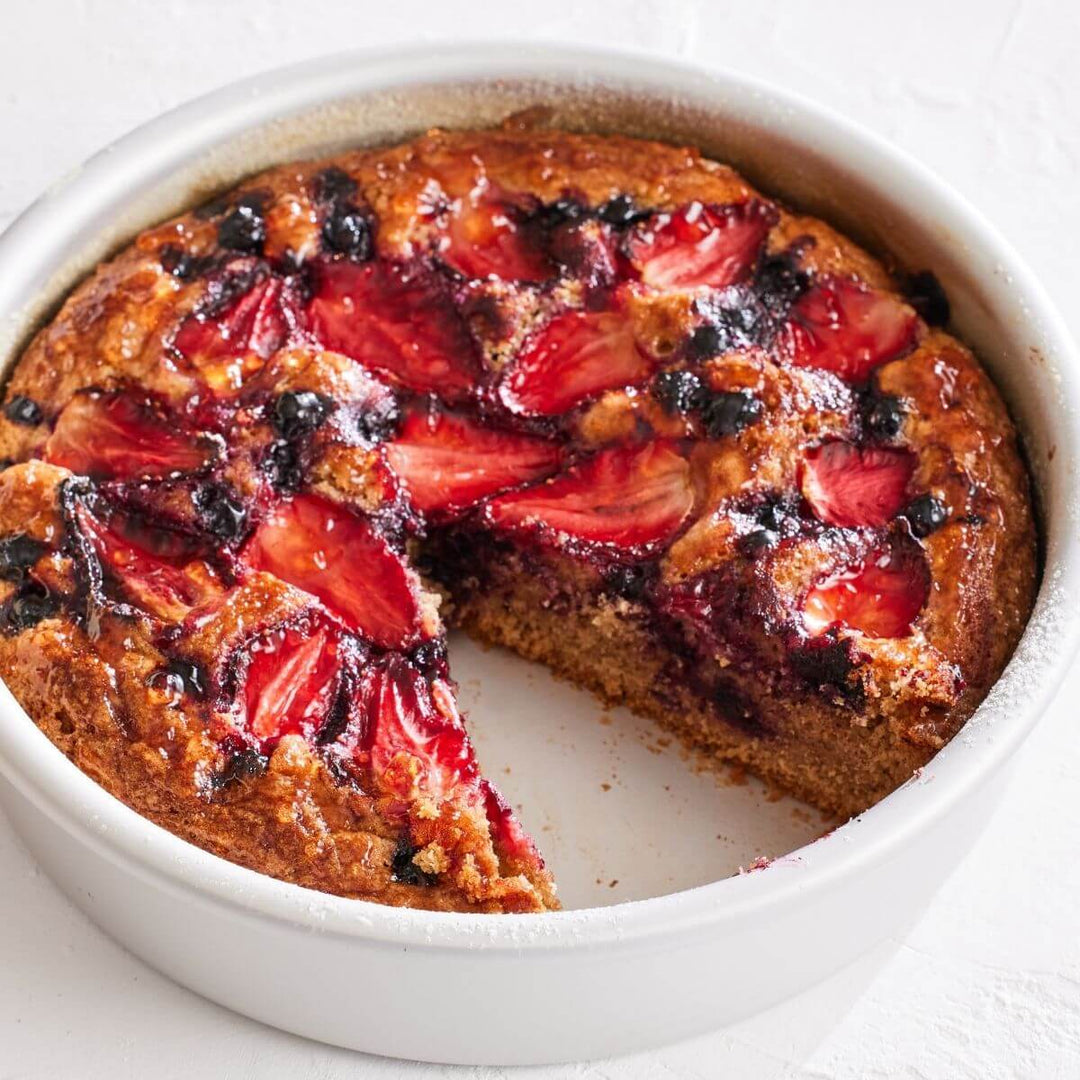 Summer Berry and Cinnamon Cake