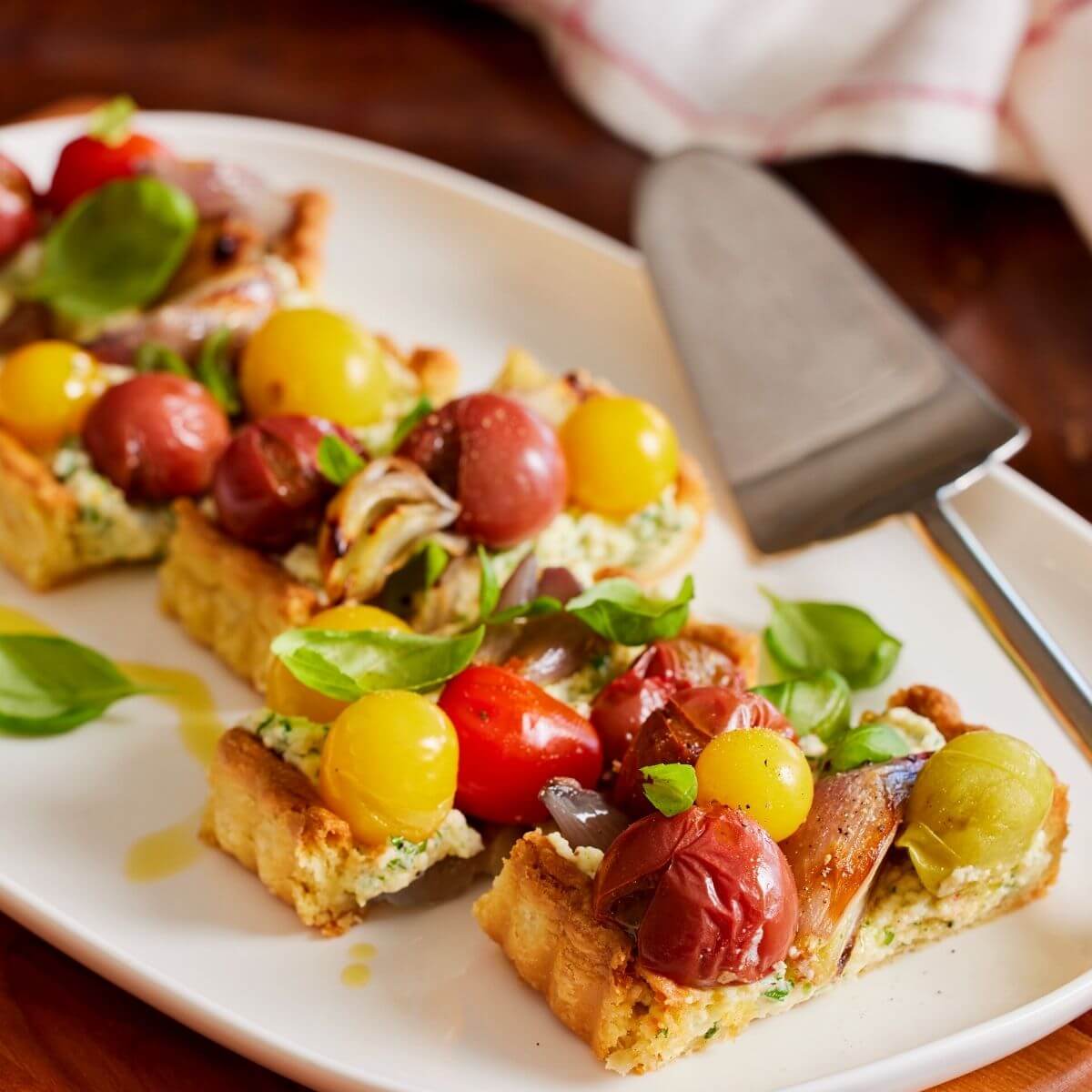 Warm Semi-Roasted Tomato and Shallot Tart