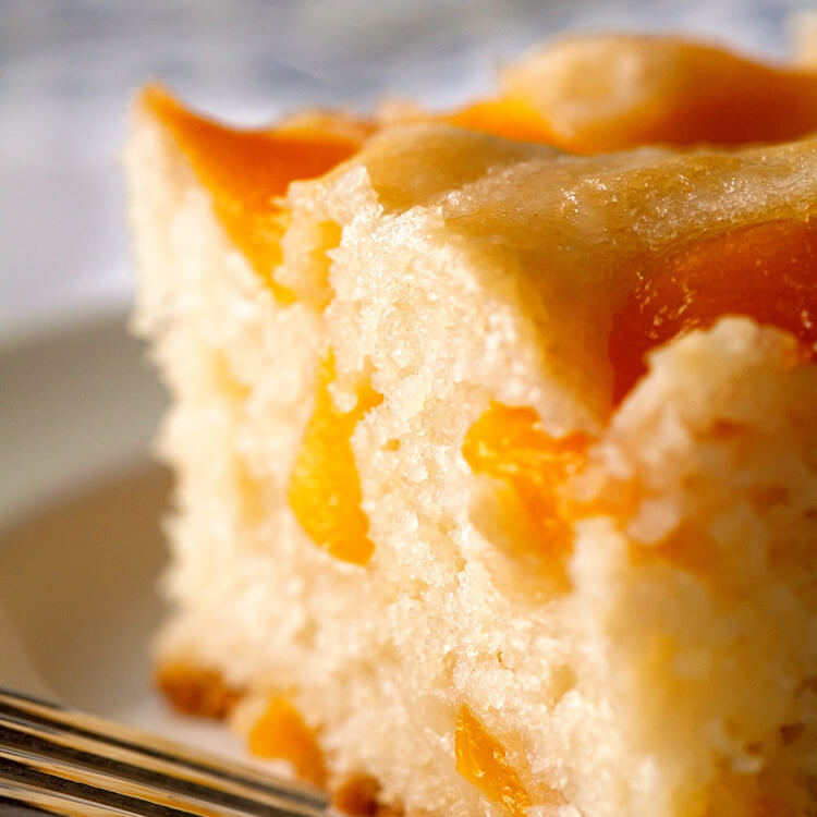 Kathy Paterson's Fresh Apricot & Custard Cake