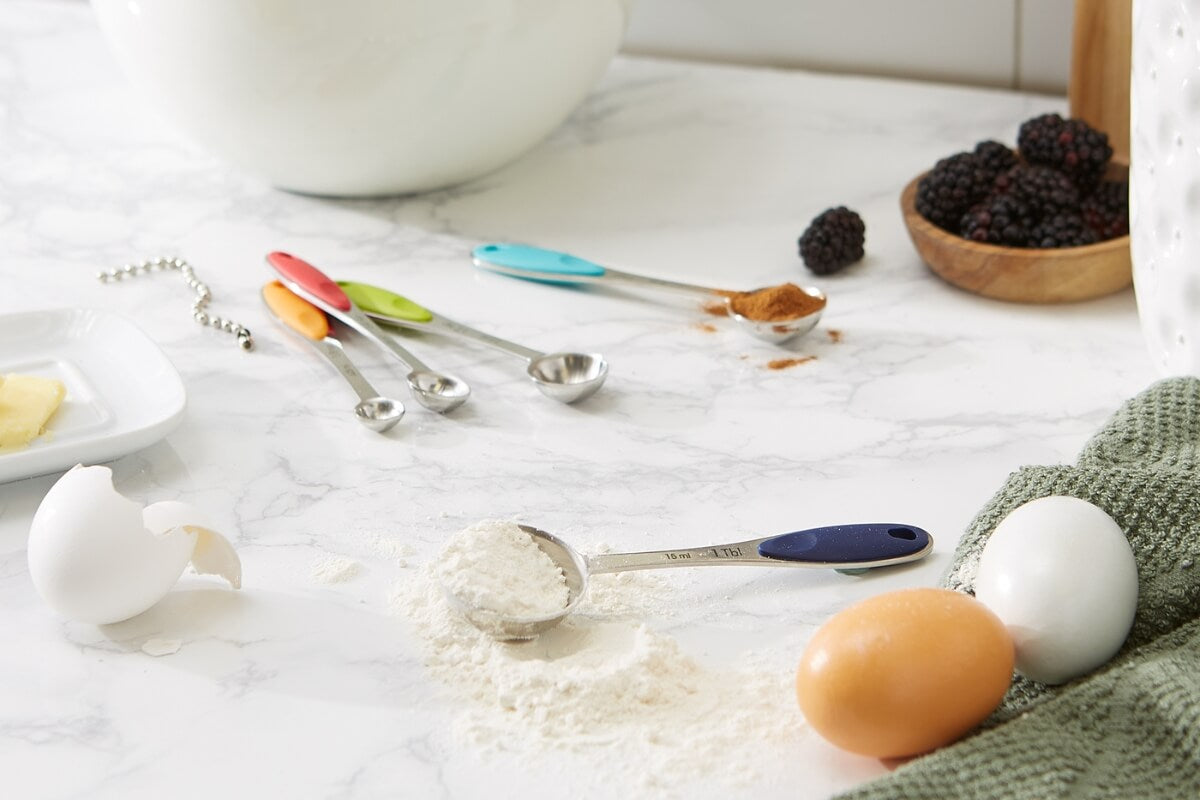 Measuring Cups, Jugs & Spoons