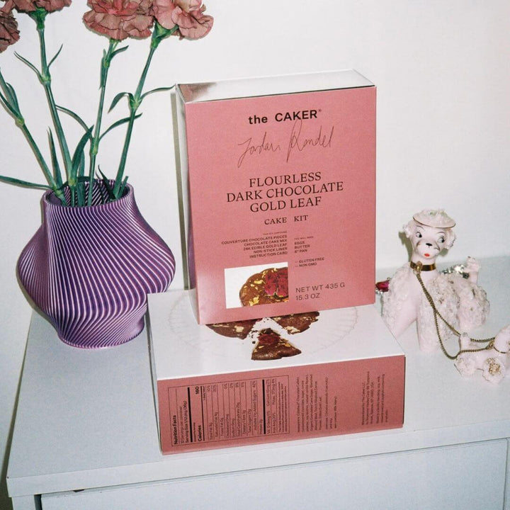 The Caker Dark Chocolate with Gold Leaf Cake Kit