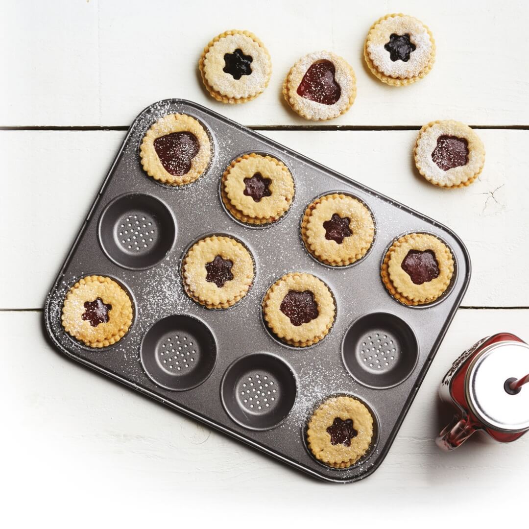 Crusty Bake Non-Stick 12pce Shallow Baking Pan 32x24cm