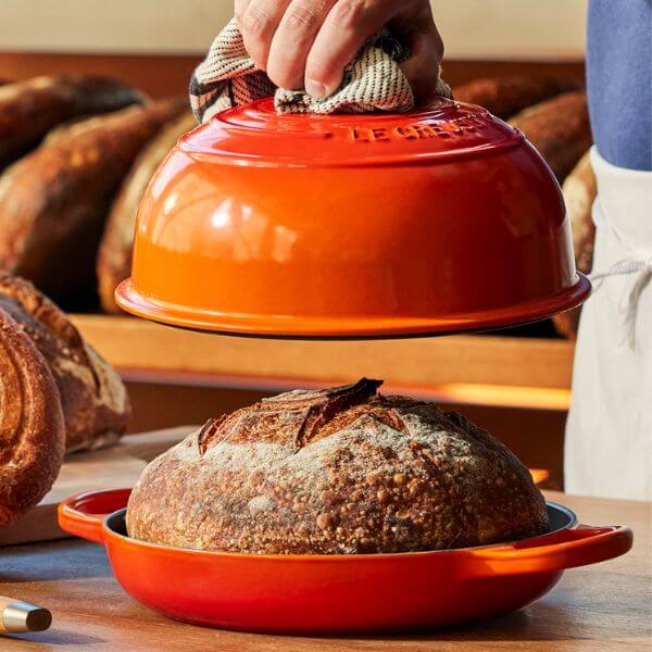 Le Creuset Cast-Iron Bread Oven 24cm