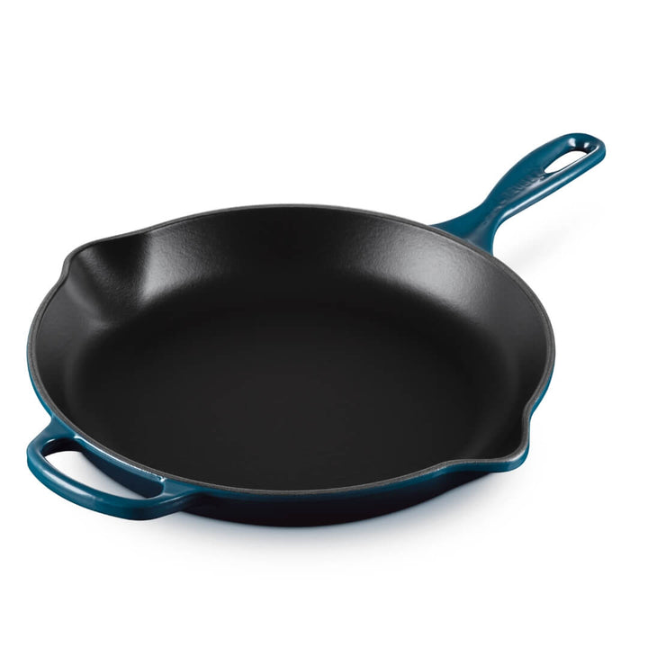 Le Creuset Signature 30cm Cast Iron Skillet