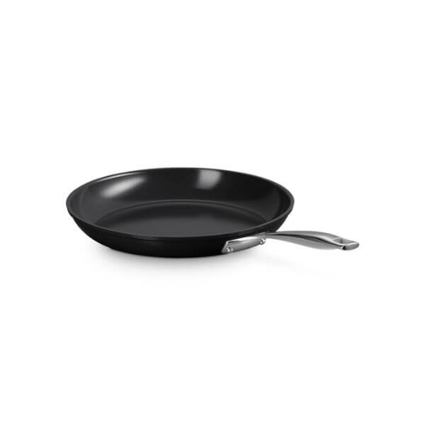 Le Creuset Ceramic Non-Stick Shallow Frying Pan