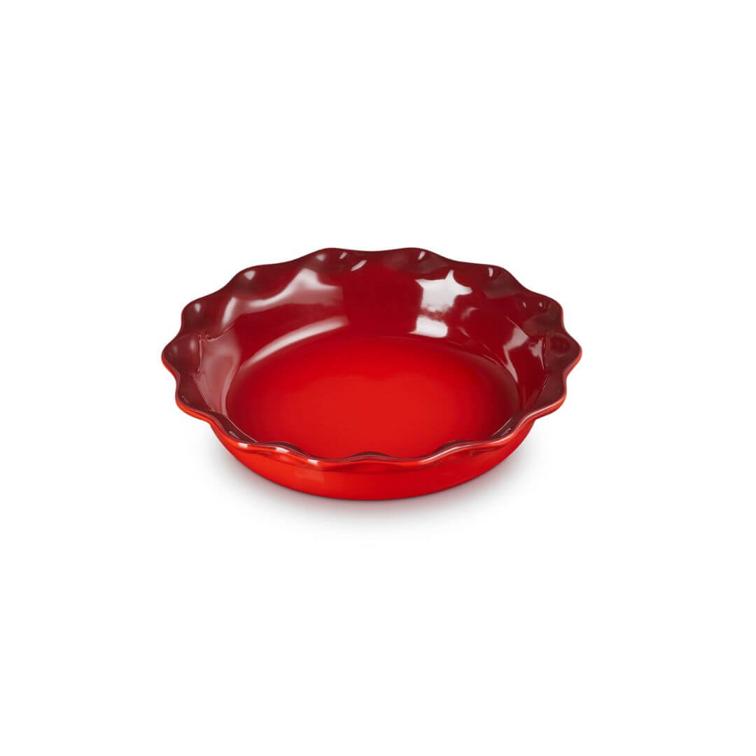 Le Creuset Round Fluted Pie Dish 23cm