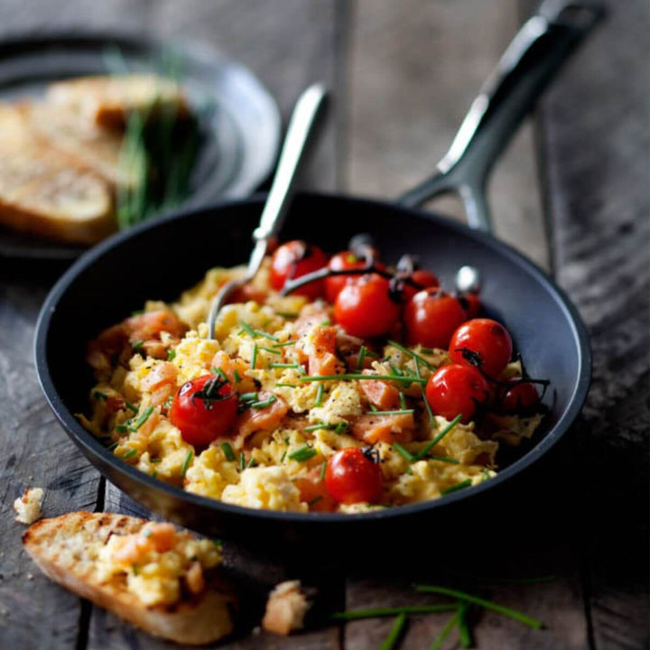 Le Creuset Toughened Non-Stick Shallow Frypan