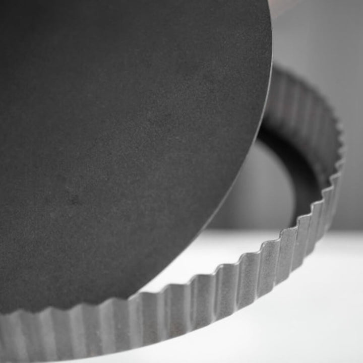 MasterCraft Non-Stick Round Loose-Base Quiche Tin