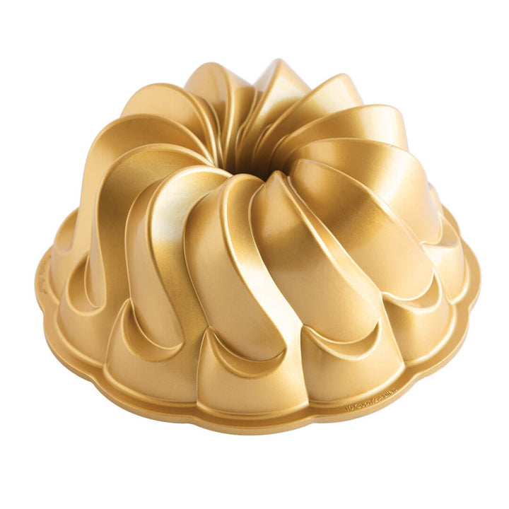 NordicWare Pirouette Gold Bundt Pan
