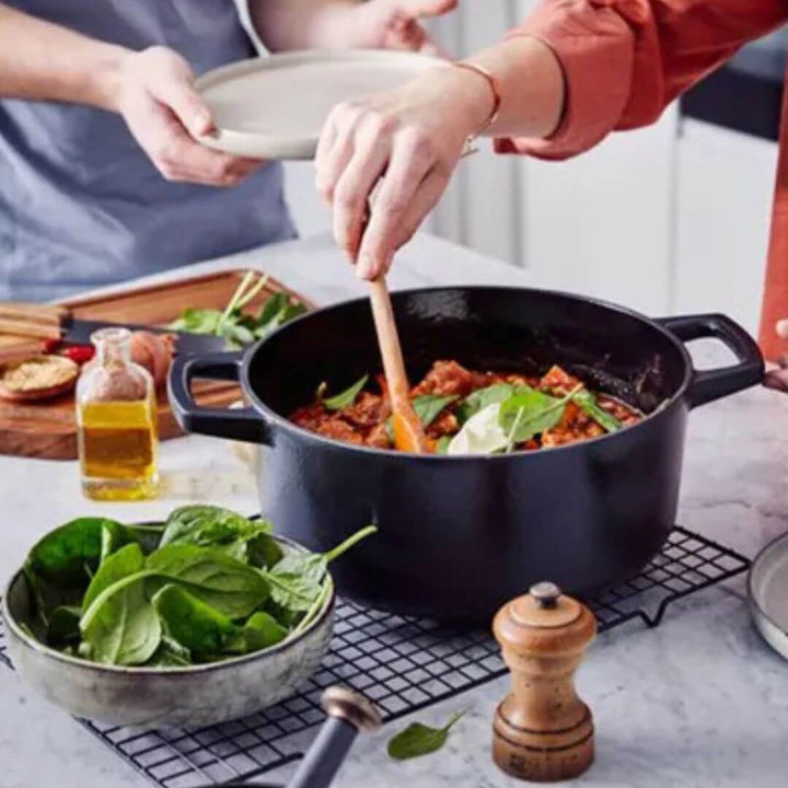 Beka Nori Cast Iron Round Dutch Oven 26cm