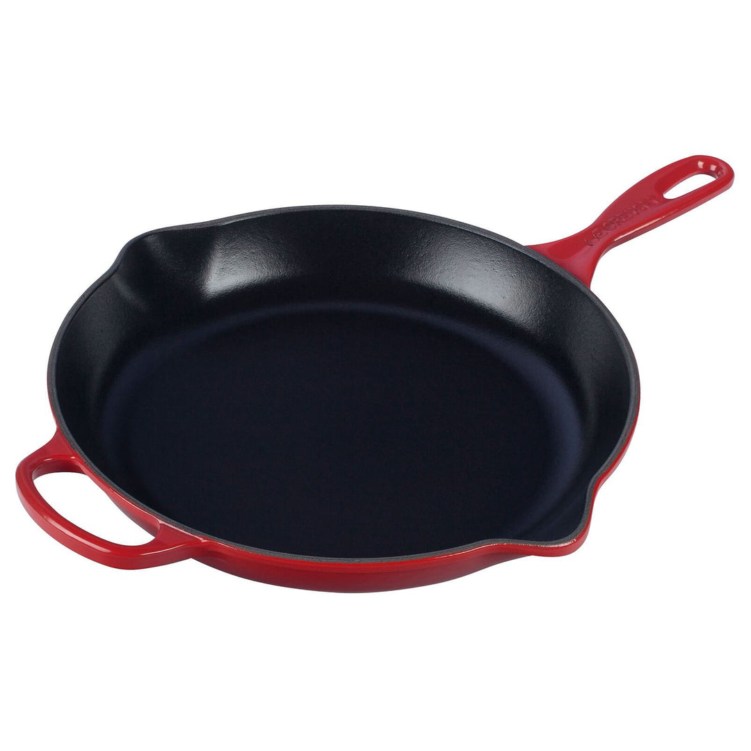 Le Creuset Signature 30cm Cast Iron Skillet
