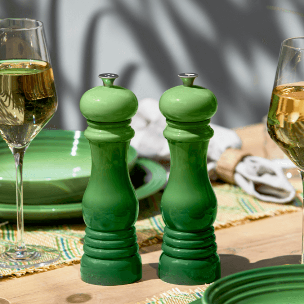 Le Creuset Grinder 21.5cm Bamboo Green