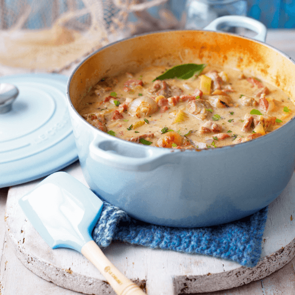 Le Creuset Signature Round Casserole Coastal Blue