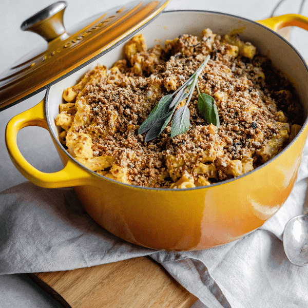 Le Creuset Signature Round Casserole Nectar