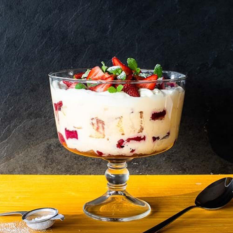 Milly's Strawberry and Rhubarb Trifle