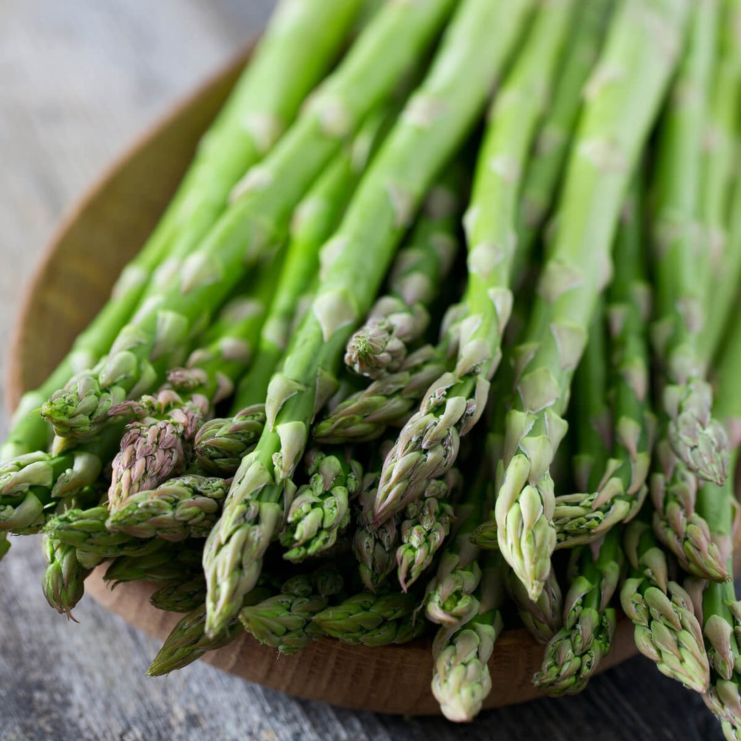 Classic Asparagus rolls with Salsa Verde