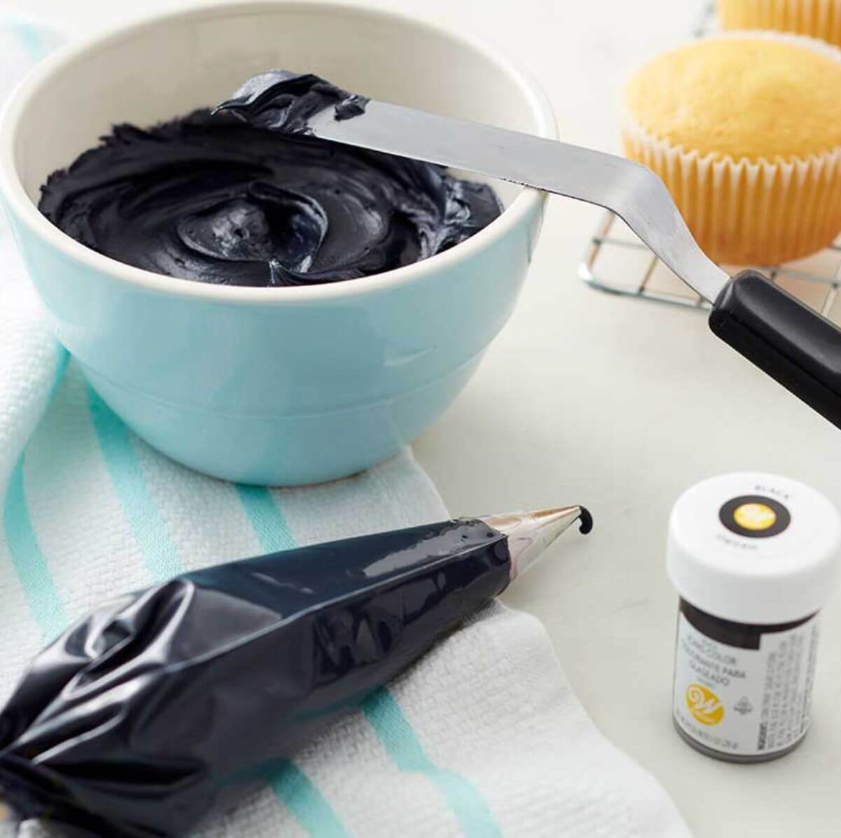 Milly's 101: Perfecting your Black Buttercream
