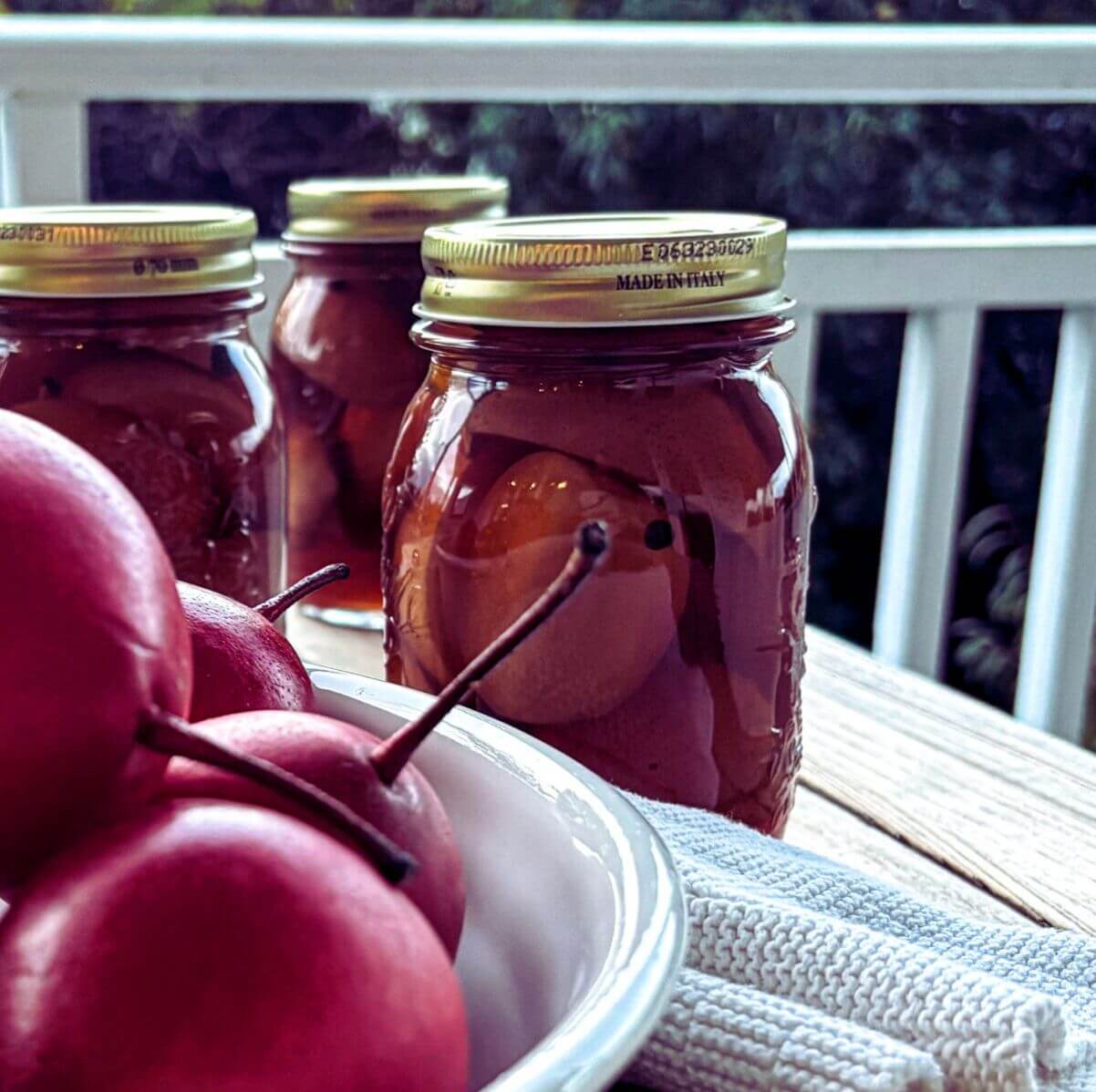 Liz's Pickled Pears