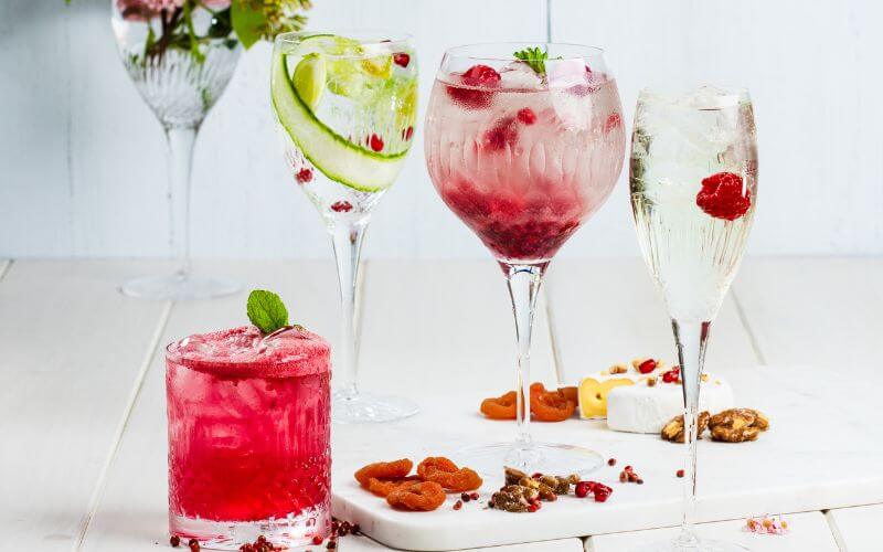 Enjoy Alfresco Summer Cocktails, Mocktails & Beverages just how you like them