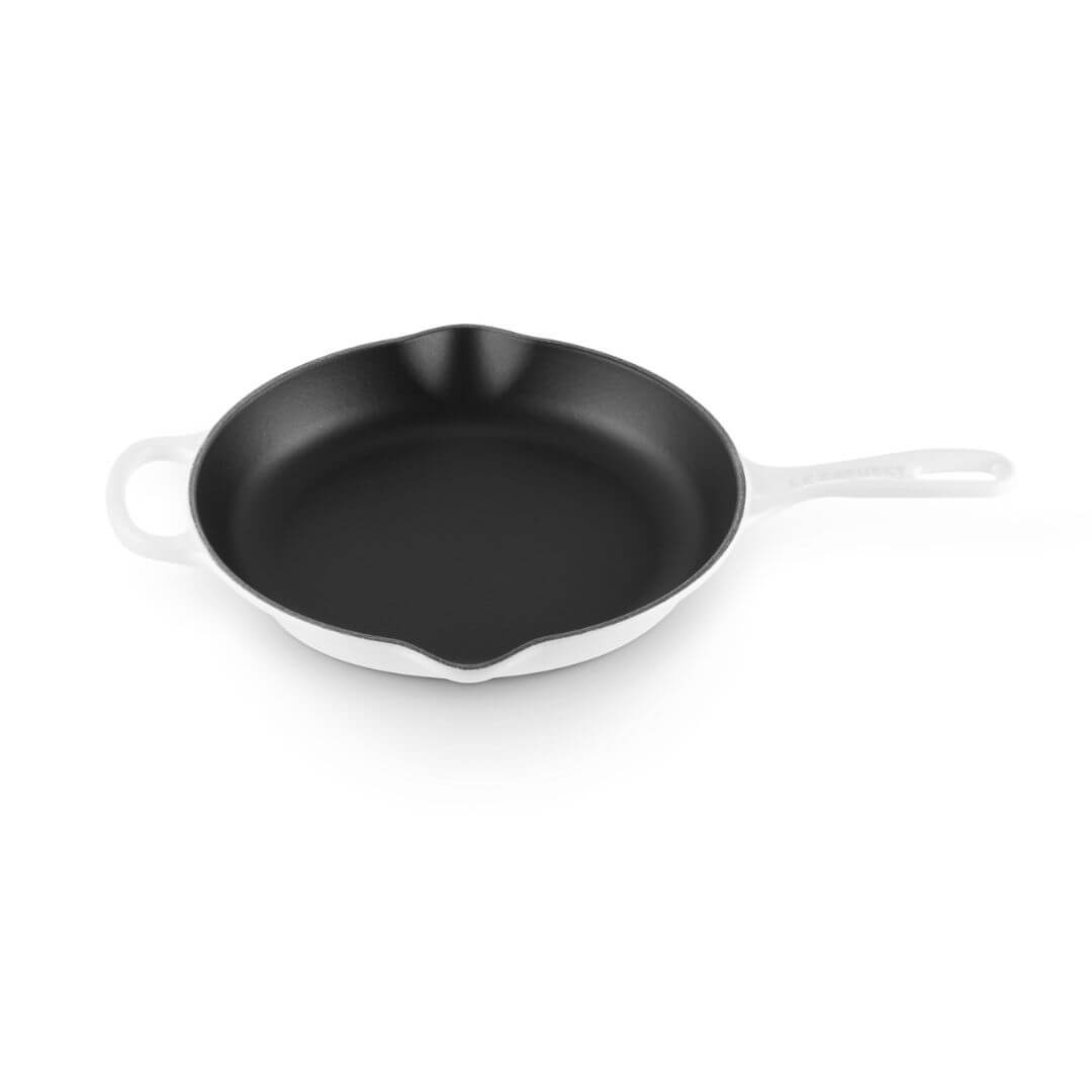 Le Creuset Signature 26cm Cast Iron Skillet