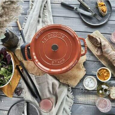 Staub Round Cocotte Cinnamon