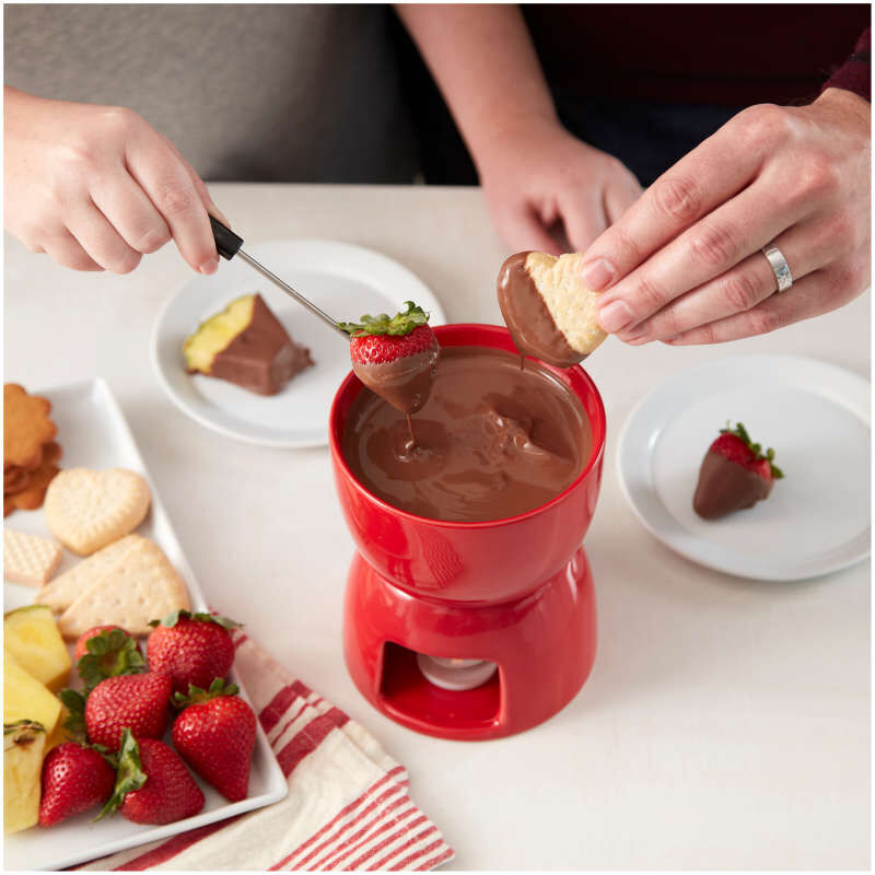 Wilton Valentine Ceramic Fondue Set
