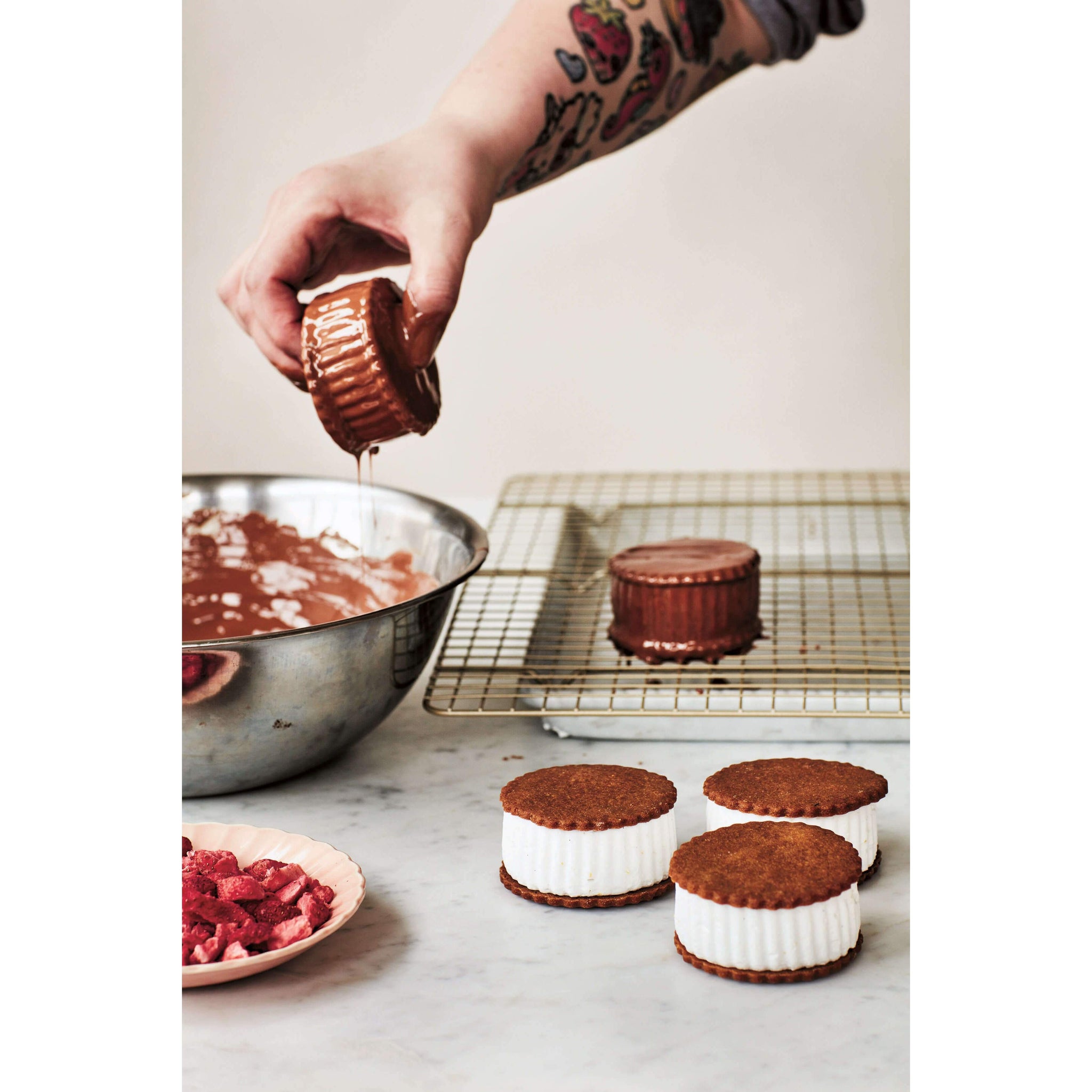 Natalie Paull: Beatrix Bakes Cookbook