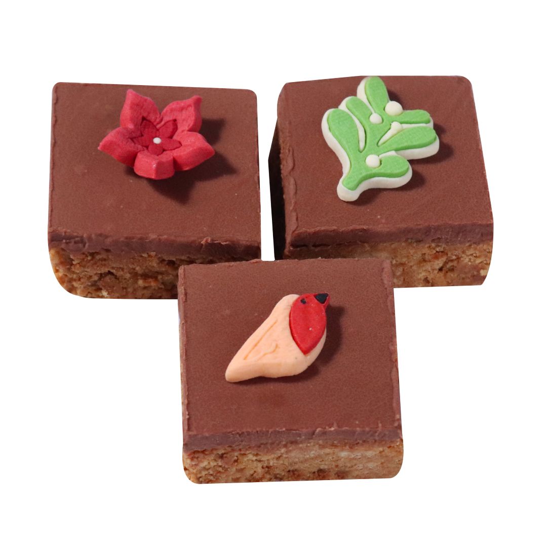 PME Under the Mistletoe Edible Sugar Decorations 12pc