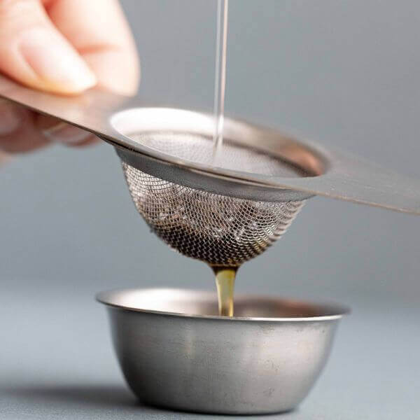 La Cafetière Double Hand Tea Strainer w/Drip Bowl