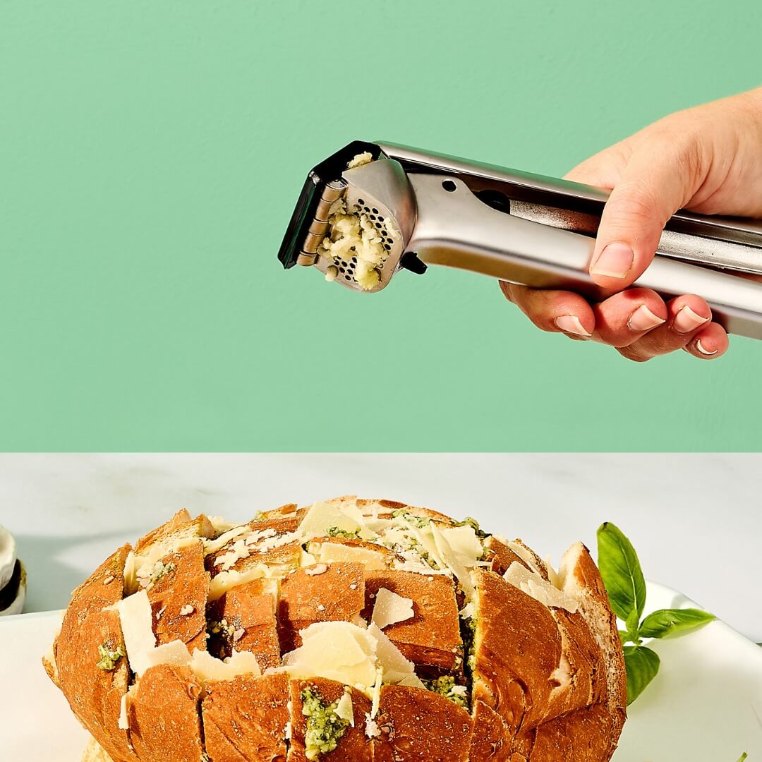 Dreamfarm Garject: Garlic Press