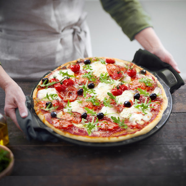 Emile Henry Smooth Pizza Stone Charcoal