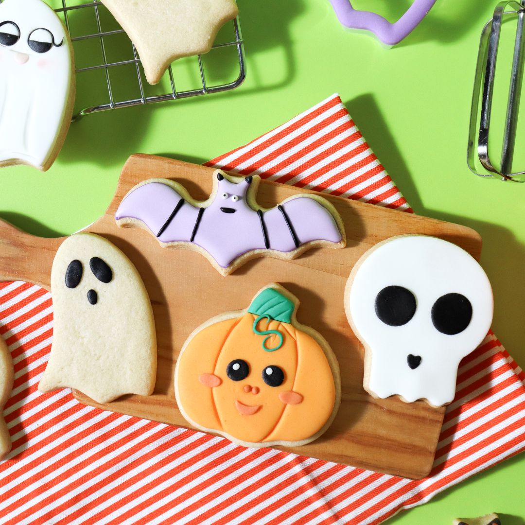 PME Halloween Cookie Cutters with Comfort Grip 4pk