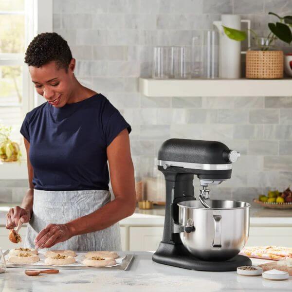 KitchenAid Bowl Lift 6.6L Stand Mixer KSM70