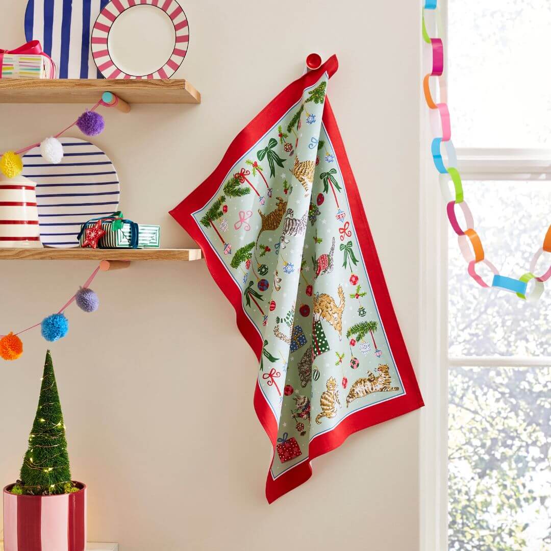 Ulster Weavers Christmas Cats Cotton Tea Towel