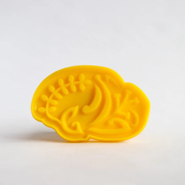 Kuki Reka Kani Kōwhai Cookie Cutter