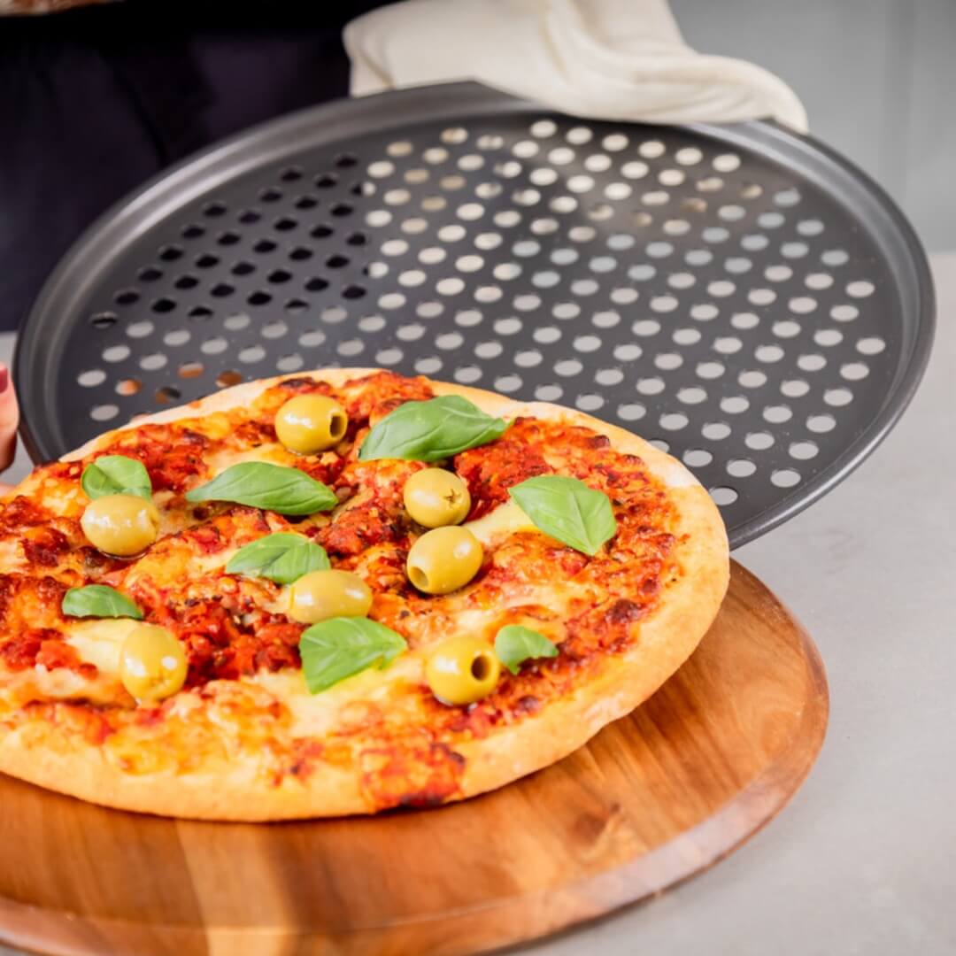 MasterCraft Non-Stick Round Pizza Crisper 32cm