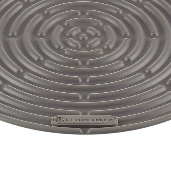 Le Creuset Round Cool Tool