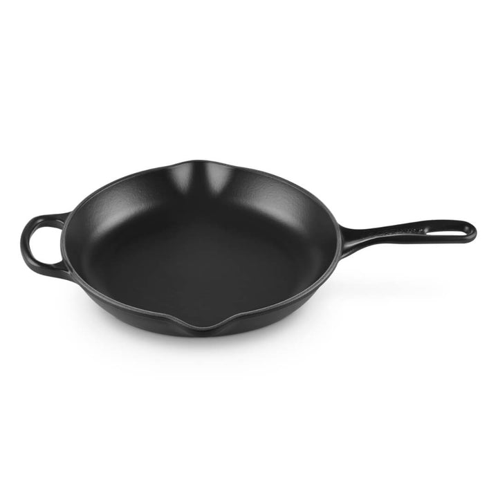 Le Creuset Signature 26cm Cast Iron Skillet