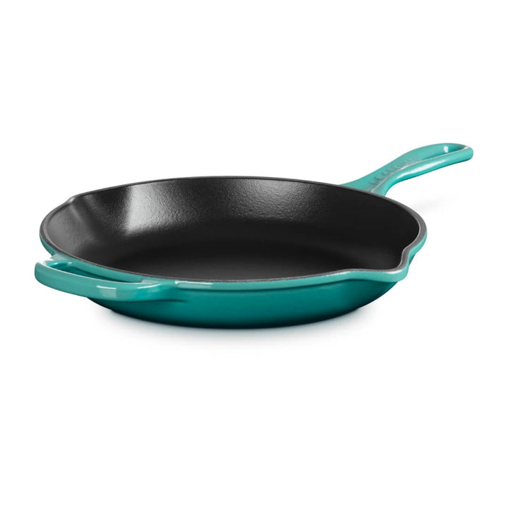 Le Creuset Signature 26cm Cast Iron Skillet