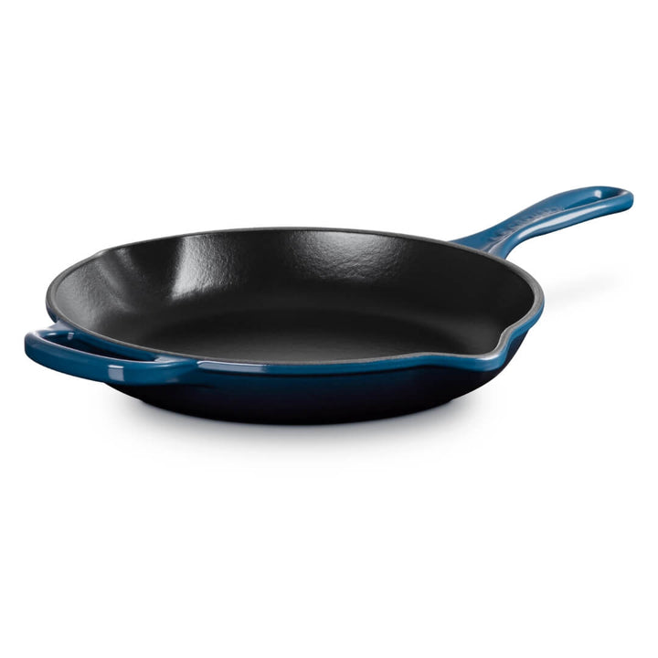 Le Creuset Signature 26cm Cast Iron Skillet