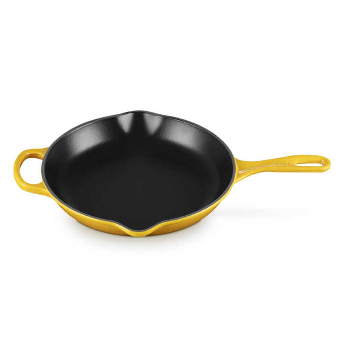 Le Creuset Signature 26cm Cast Iron Skillet