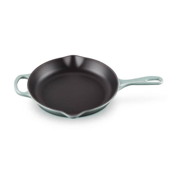 Le Creuset Signature 26cm Cast Iron Skillet