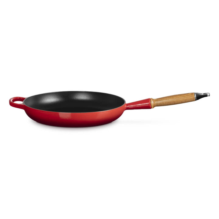 Le Creuset Signature Cast Iron 28cm Frypan with wooden handle