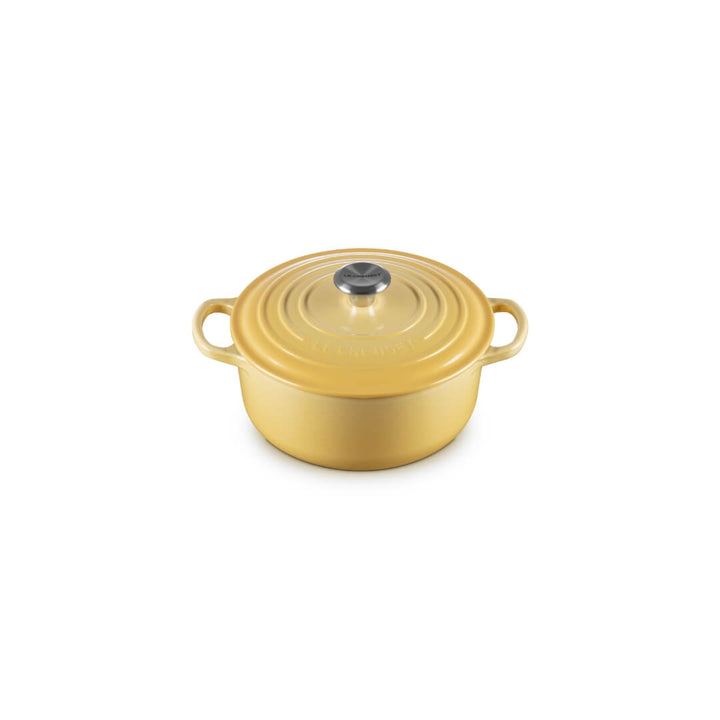 Le Creuset Signature Round Casserole Camomille