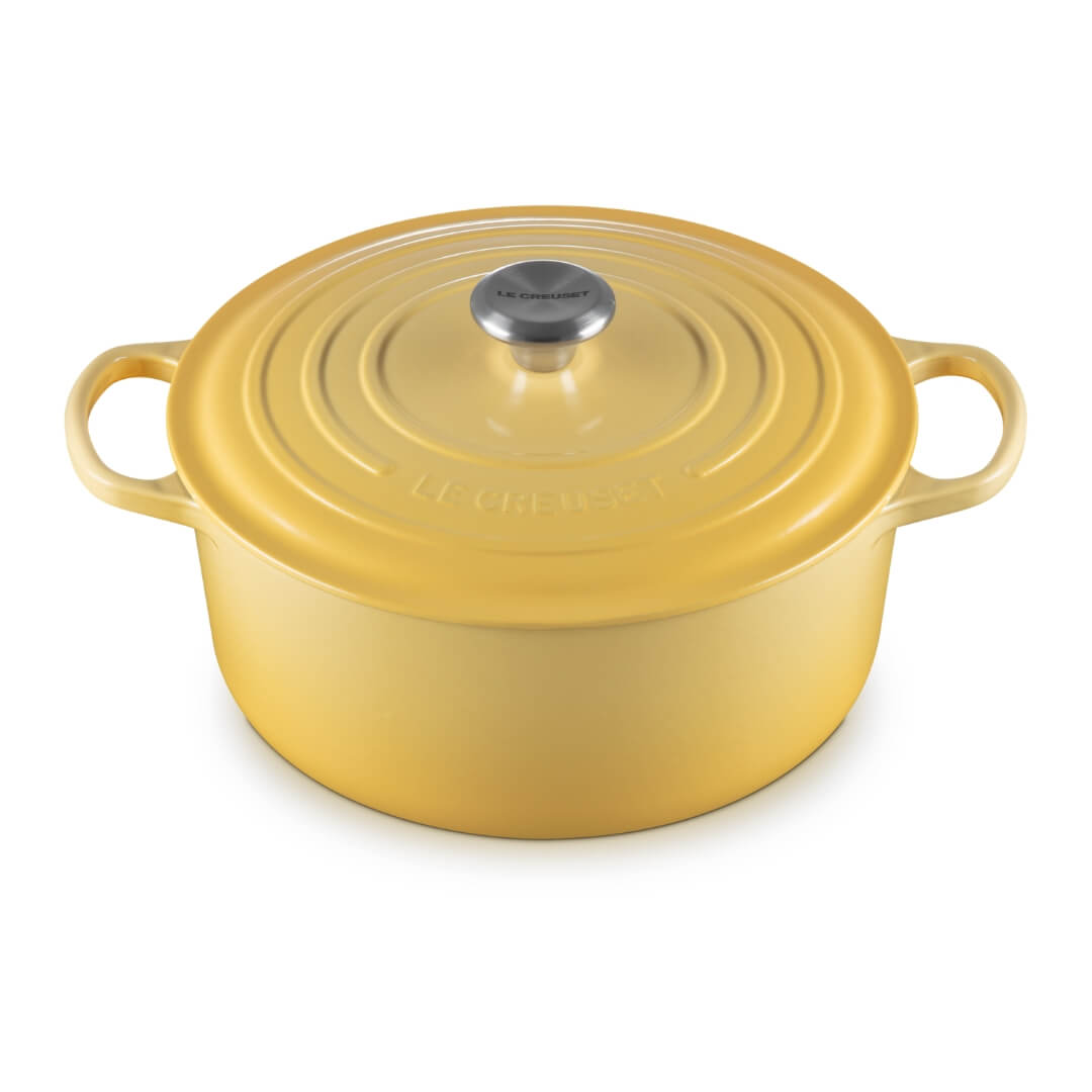 Le Creuset Signature Round Casserole Camomille
