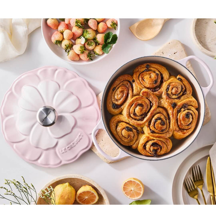 Le Creuset Petal Shallow Casserole 26cm Shell Pink