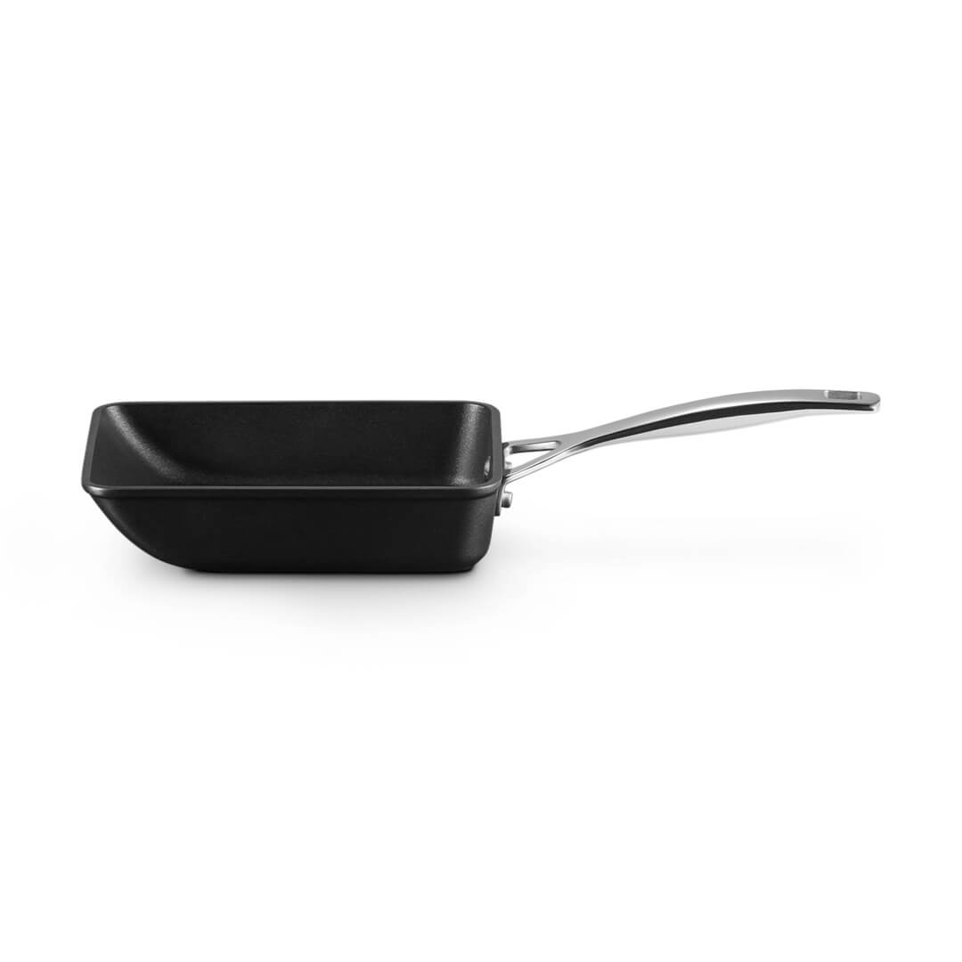 Le Creuset Toughened Non-Stick Egg Pan 18cm