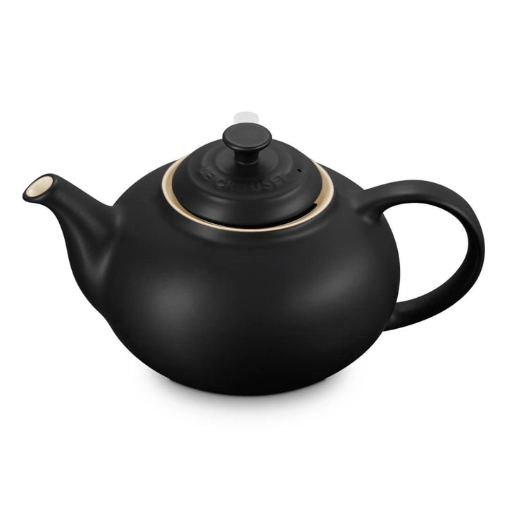Le Creuset Classic 1.3L Teapot Satin Black