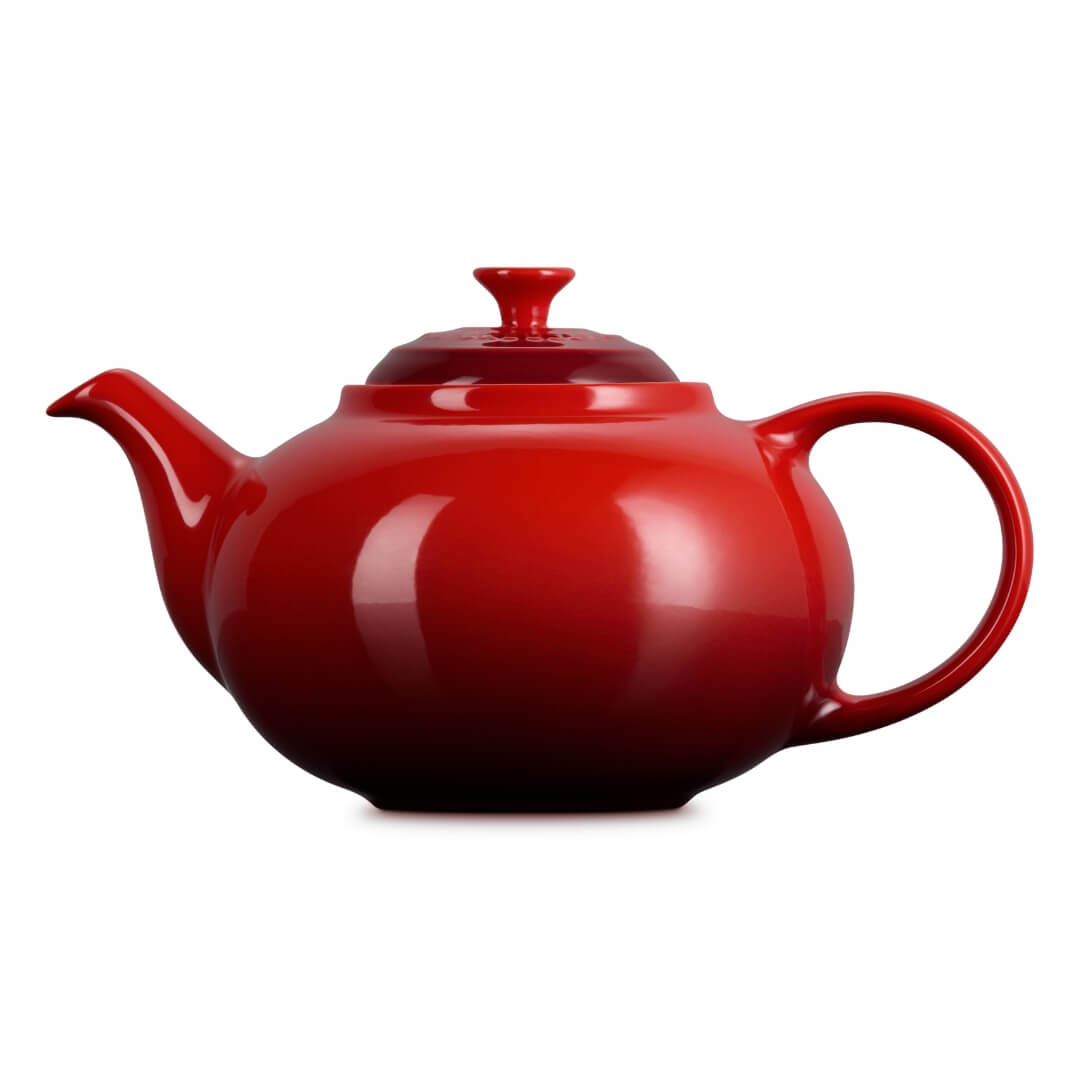 Le Creuset Classic 1.3L Teapot Cerise